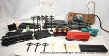 VINTAGE LOUIS MARX ELECTRIC TRAIN SET Locomotive, Track, Transformer UNTESTED