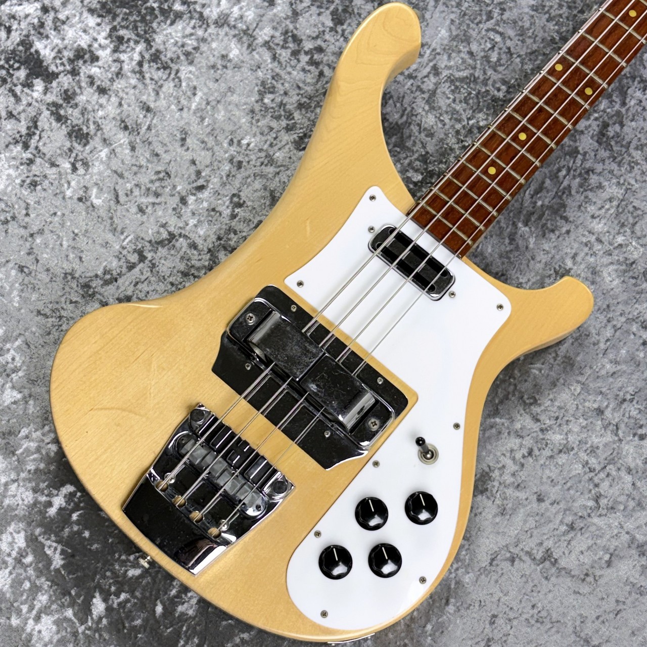 Rickenbacker 4001 C63 Refinish Used Bass Guitar