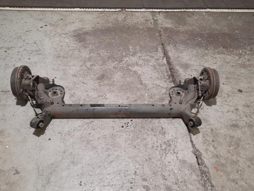 Rear axle beam with reducer