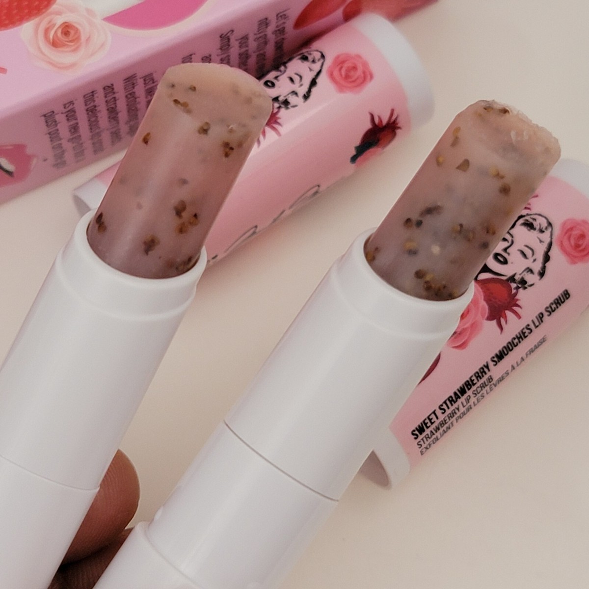 2 pk HARD CANDY X MARILYN MONROE LIP SCRUB SWEET STRAWBERRY