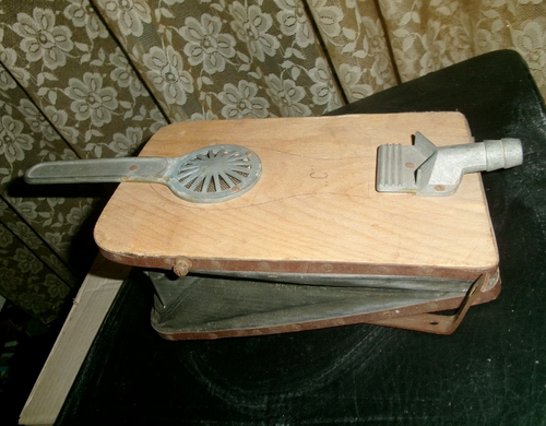 Luftschutz WK2 Blasebalg C für Kinder Gasschutz Baby Gas-Jäckchen Original WWII