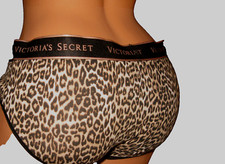 Victoria's Secret Hip Hugger Panties Sz L - Black Animal print