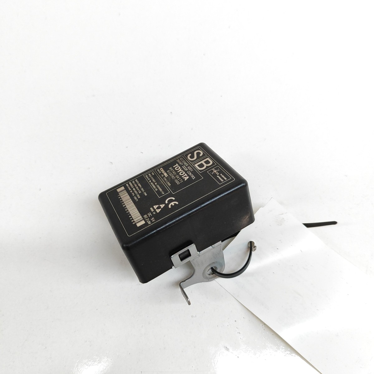@K Unité de commande sans clé de TOYOTA HILUX 8 AN110 89740