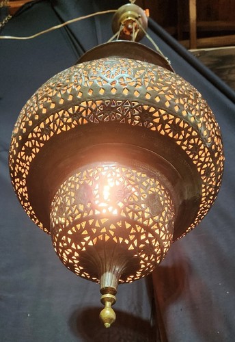 VINTAGE MEDITERRANEAN MOROCCAN BRASS / COPPER CEILING FIXTURE CHANDELIER PENDANT - Picture 4 of 9