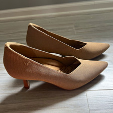 VIVAIA Women s Anna Beige Mid Heels. Pointed Toe Cushioned Slip-On Pumps EU 38.5