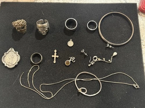 Vintage Mod Mixed Lot Costume Jewelry Craft Repurpose Wear Repair Bikers Ring