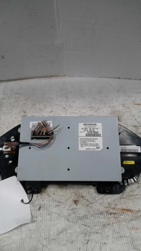 2012 Honda Odyssey Infotainment Display Cluster OEM White 184K Miles - Image 2 of 4