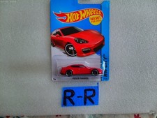 HOT WHEELS PORSCHE PANAMERA RED HW CITY 2014 MATTEL NEW 1:64 R-R
