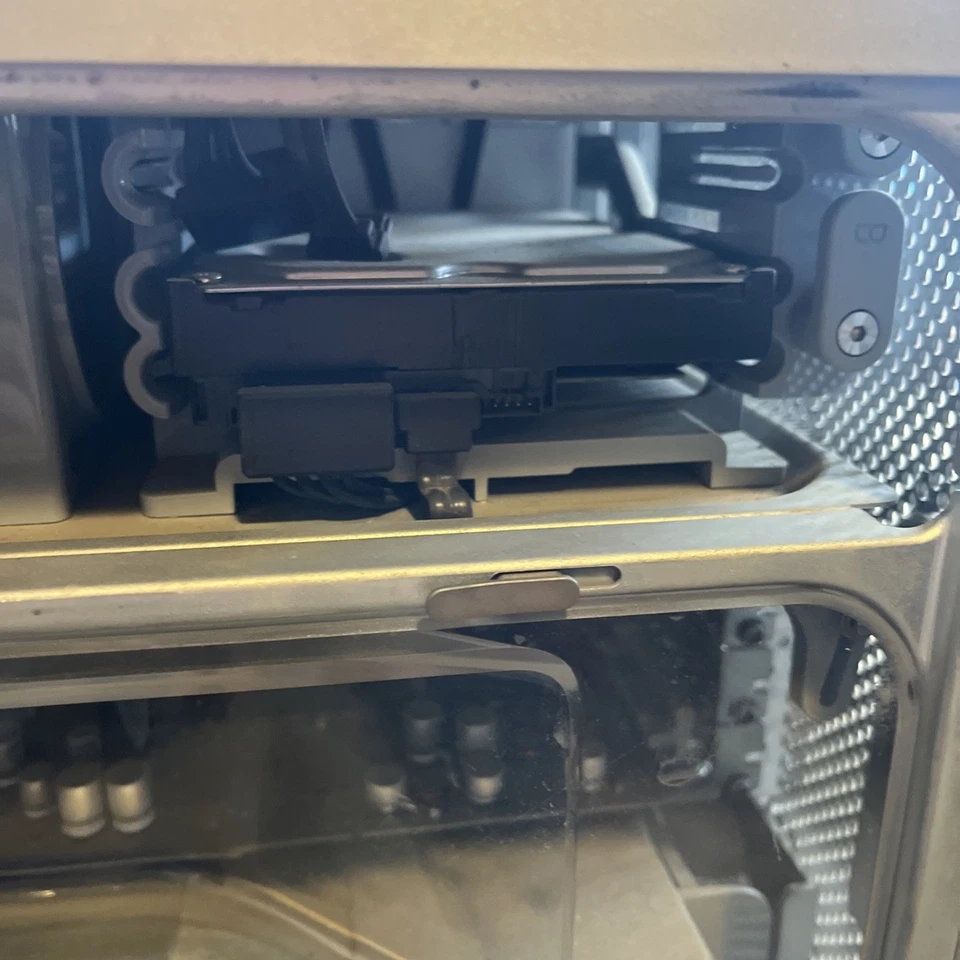 APPLE Power Mac G5 160 GB Untested - Image 4 of 4