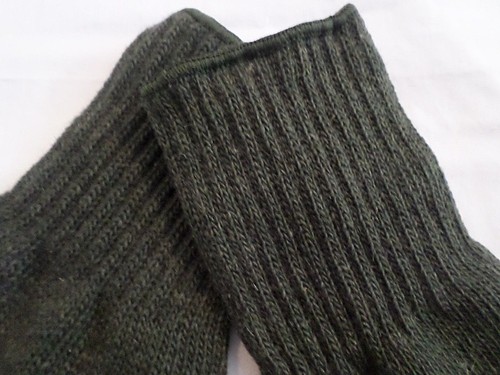 MILITARY STYLE OPEN FINGER GLOVES OD GREEN FINGERLESS LINERS 85% WOOL 15% NYLON - Picture 3 of 7