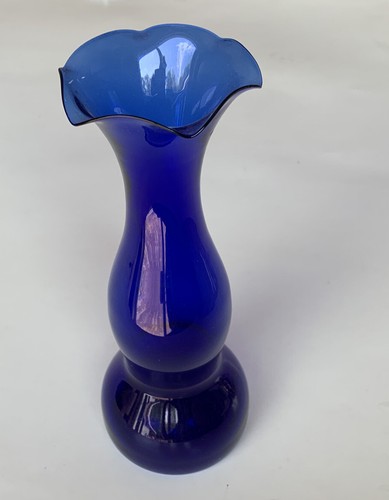 Glass vase ruffles vintage. Cobalt blue 8 inch.