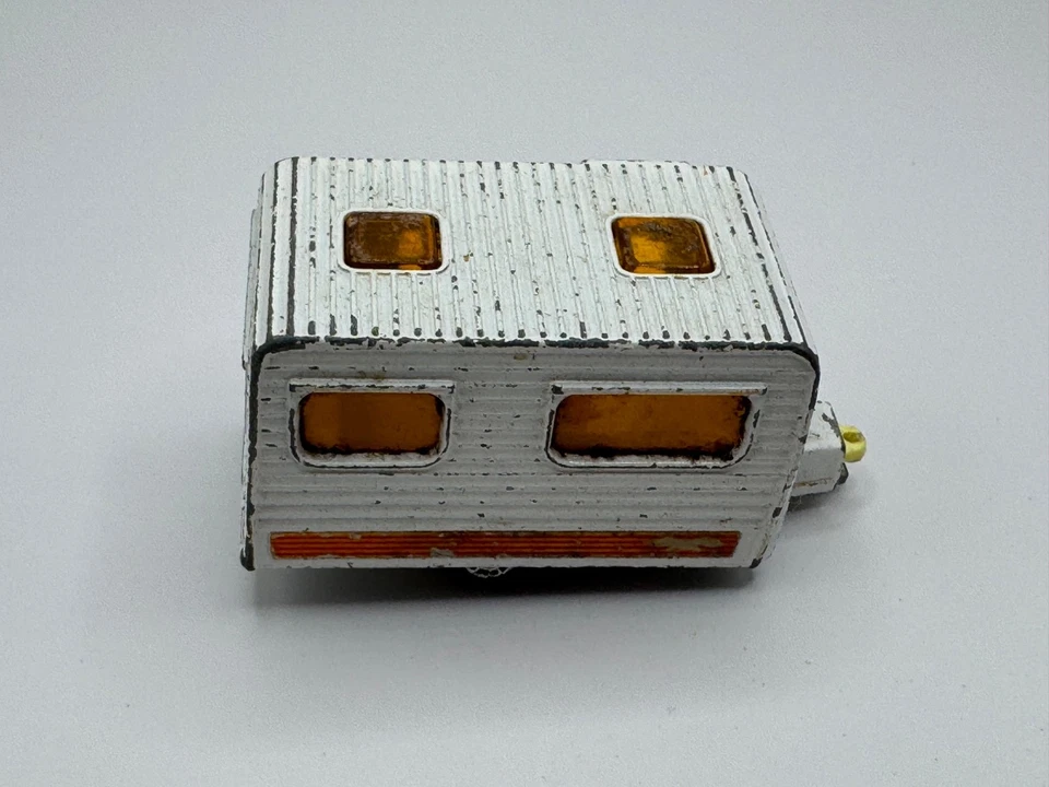 MATCHBOX SUPERFAST CARAVAN CAMPER #31 DIECAST MADE IN ENGLAND B063 - Image 2 of 4