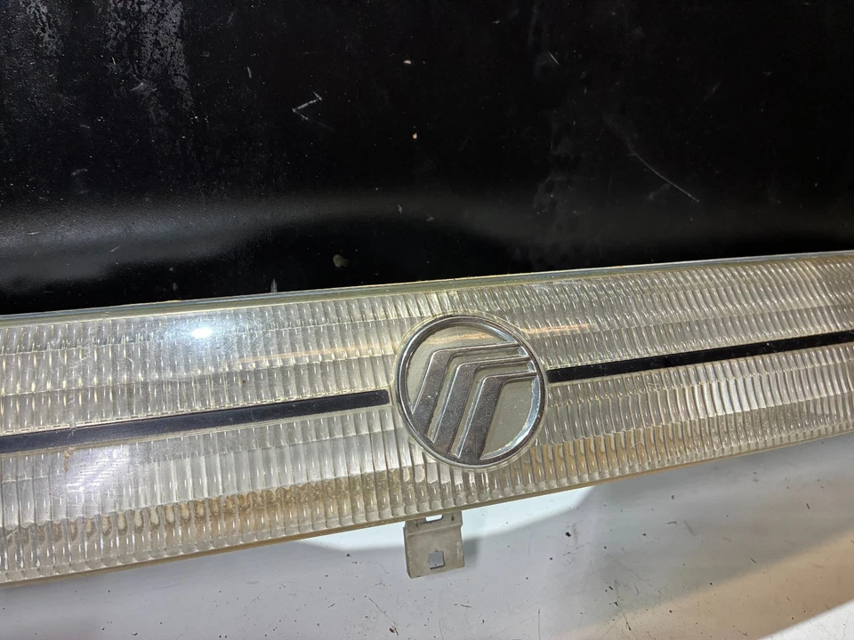 福特前中心烧烤灯单元 623100B000 93-95 水星村民 — 第 3/4 张图片