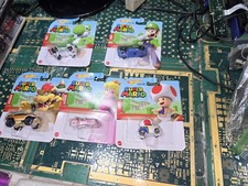 Hot Wheels Super Mario Character Cars 5-Lot Bowser/Luigi /Yoshi/Toad  Peach
