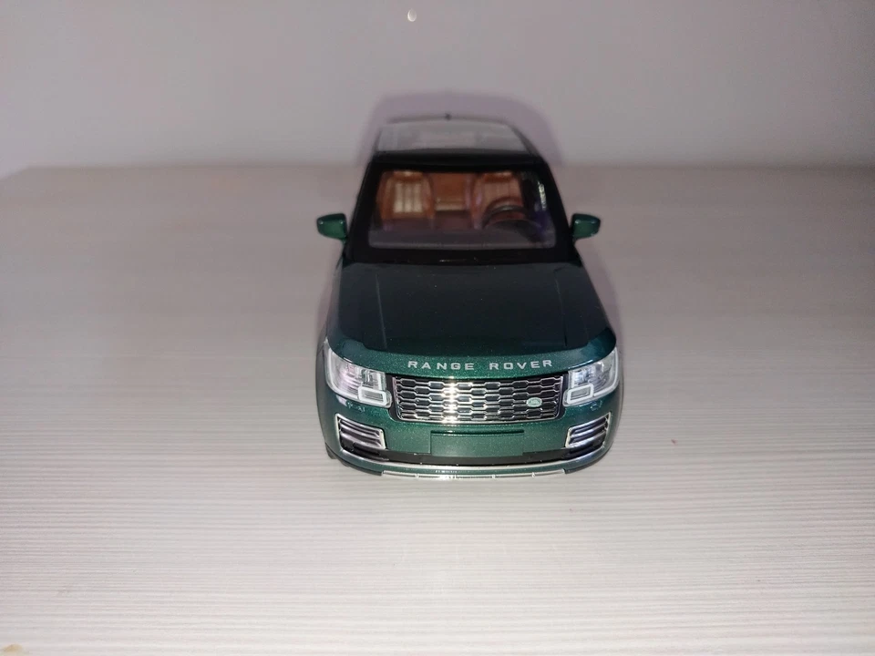 Range Rover Nuova 6 Aperture Luci Fari Nuova No Burago Bburago Maisto Solido - Immagine 3 di 4
