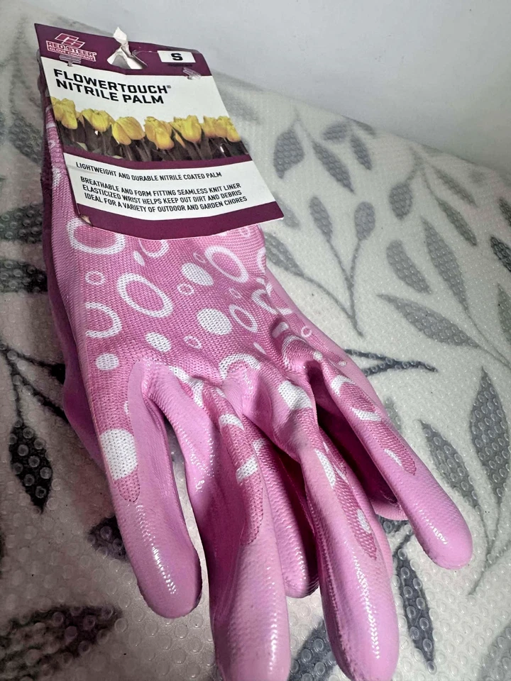 Luvas femininas de jardinagem de palma de nitrilo rosa Red Steer pequenas, duráveis e confortáveis - Imagem 2 de 4
