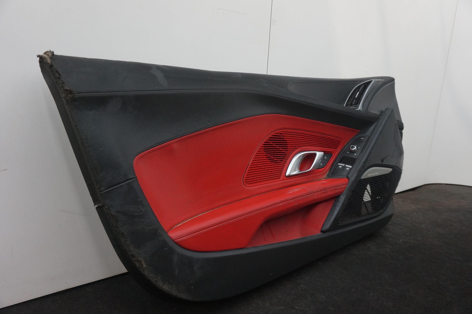 Front Left Interior Door Trim Panel Red & Black 4S1867103B Audi R8 4S 2023 *Note