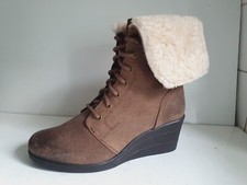 UGG AUSTRALIA ZEA UK 6 EU 39 WOMENS BROWN LEATHER WEDGE SHEEPSKIN ANKLE BOOTS