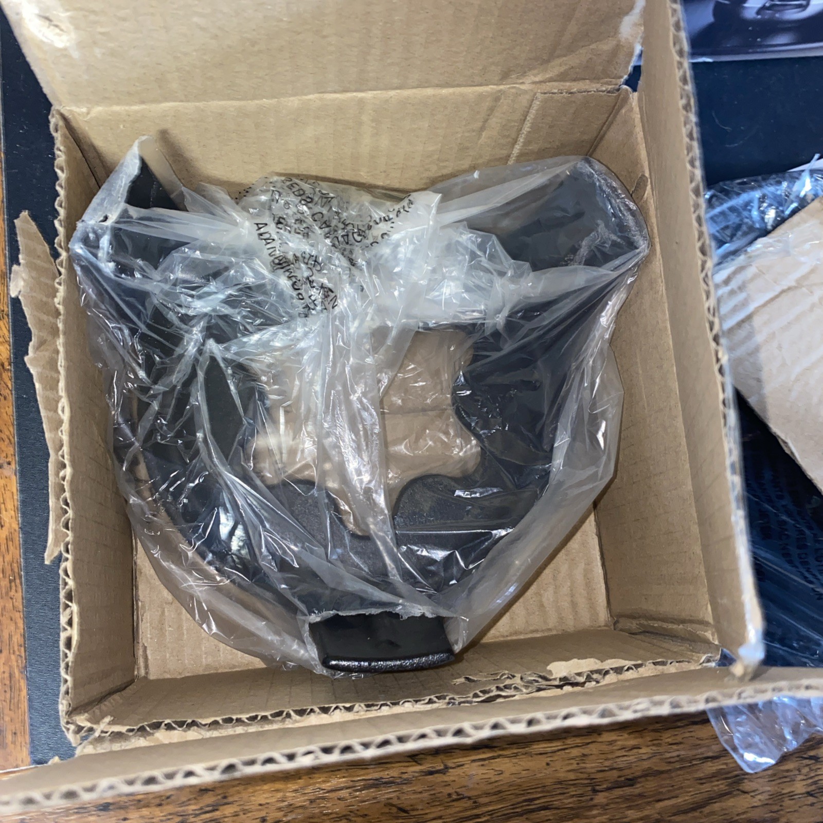 Artestia White Cast Iron Fondue Set Meat Chocolate Cheese Holiday Wedding Gift