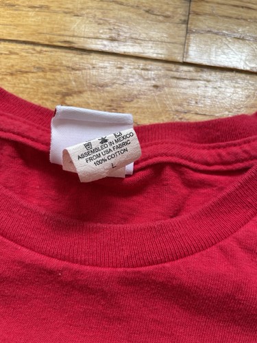 Vintage Target Stores 2000 Christmas Tshirt Red Size L Employee Tee - Picture 4 of 7