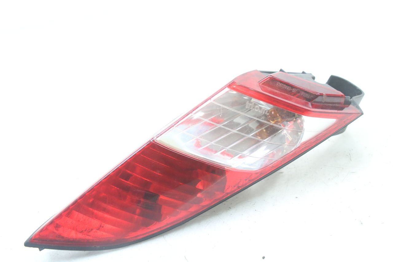 RIGHT TAIL LIGHT - PEUGEOT SATELIS COMPRESSOR K15 125 (2006 - 2009)