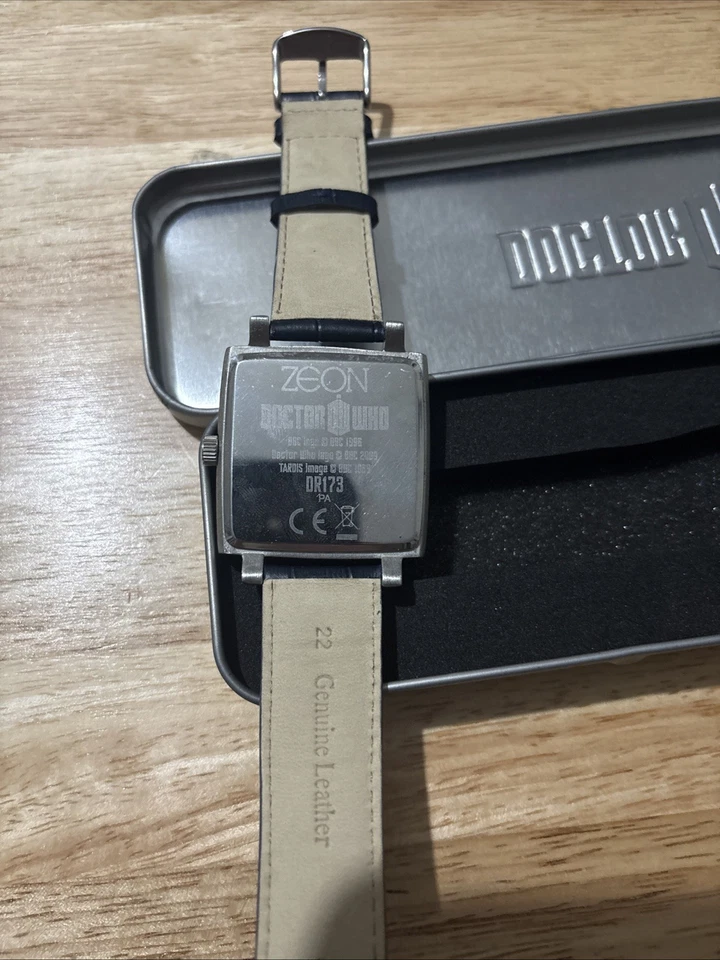 Doctor Who Limited Edition Tardis Watch with Original Box - Image 4 of 4