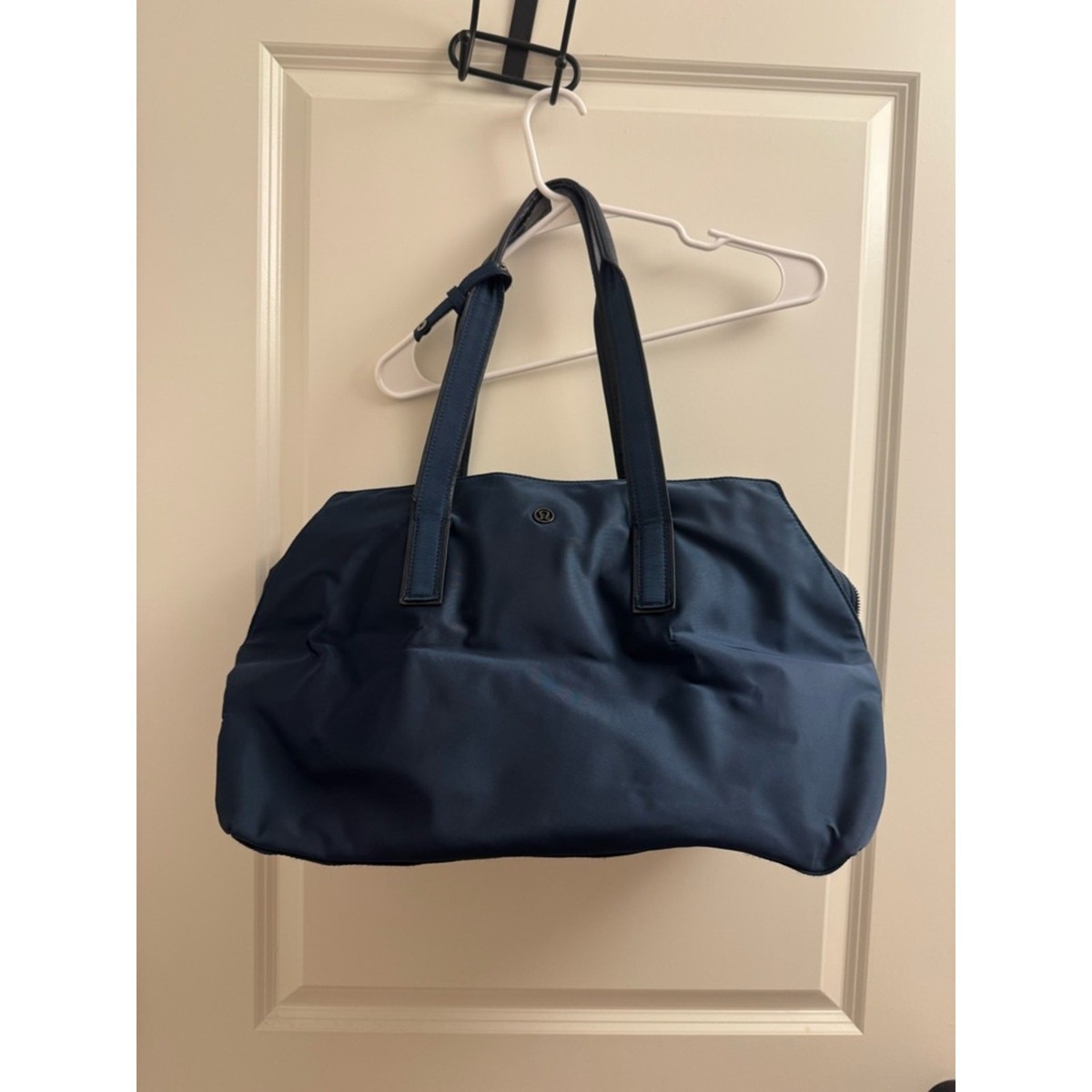 lululemon oval top makeup bag Oval Top-Access Kit