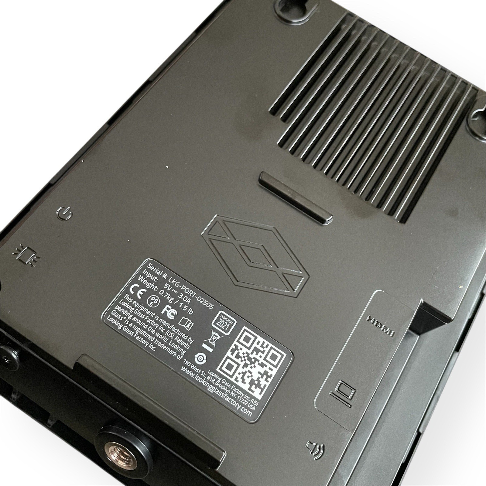 Looking Glass Portrait Hologram Holographic Picture Frame