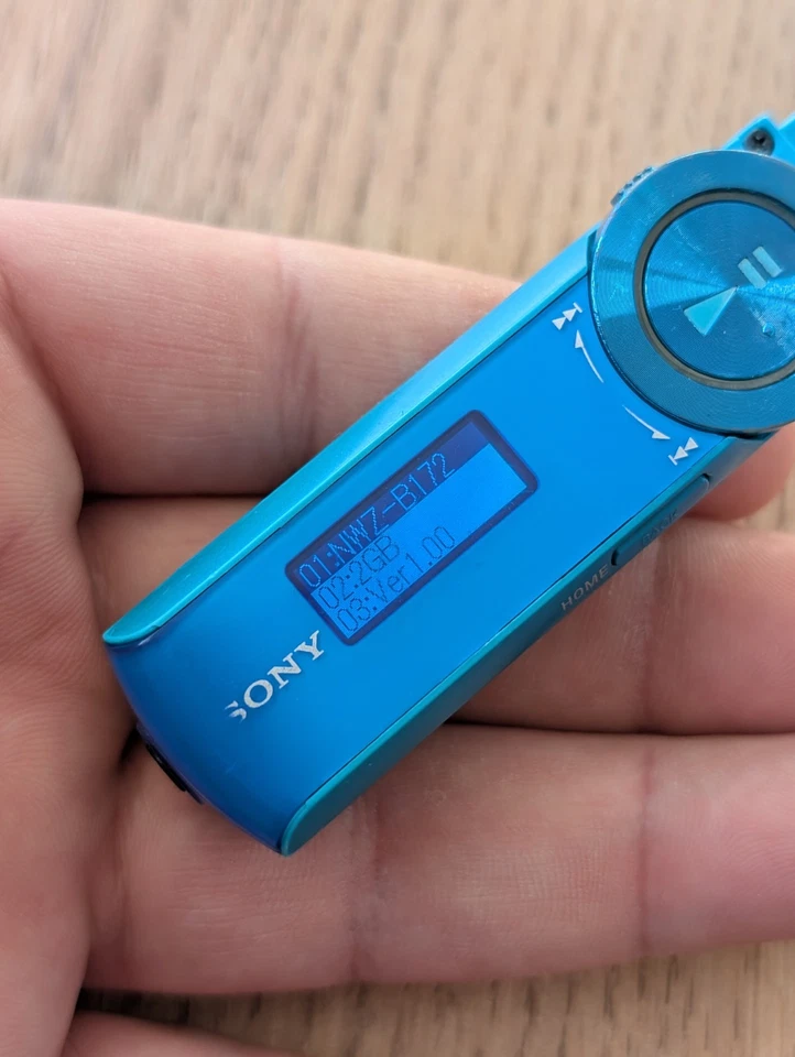 SONY Walkman NWZ-B172 MP3 Player 2GB BLUE - Image 3 of 4