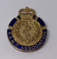Vtg RAMC Association Royal Army Medical Corps London Badge & Button Co Pin (119)