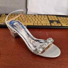 Badgley Mischka Women's Tanessa Heeled Sandal Ivory Satin Sz7.5 New With Defect