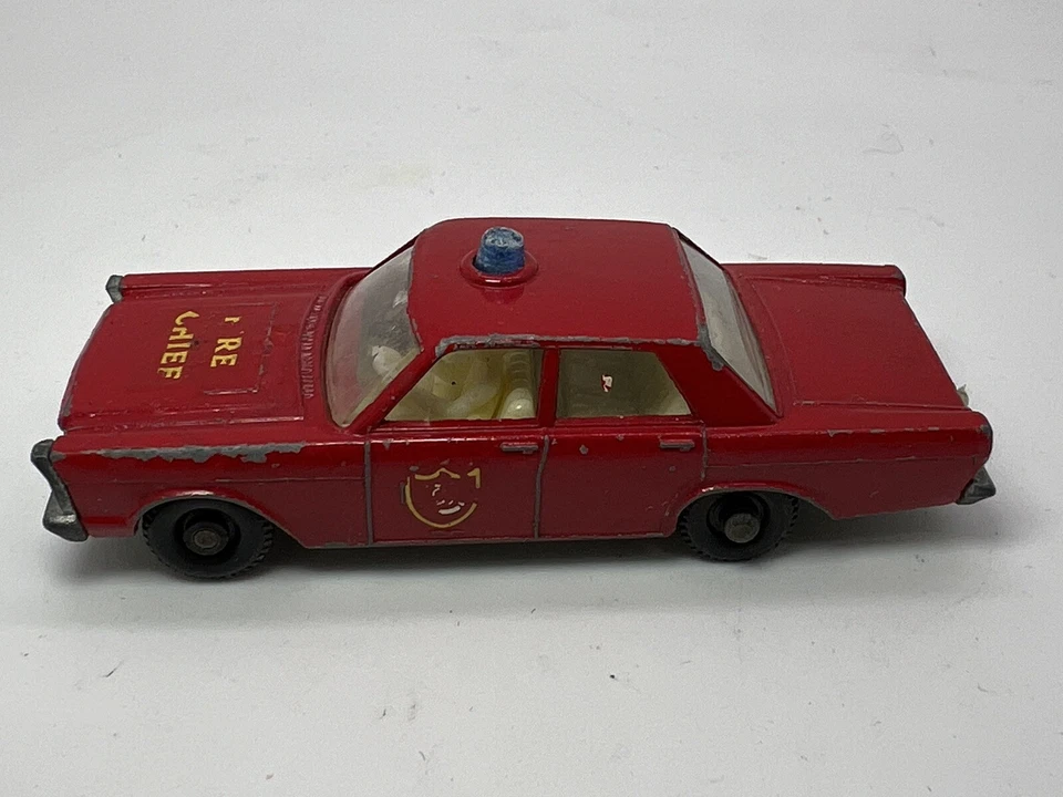 Lesney Matchbox 55 59 Custom Ford Galaxie Red Fire Chief Car Blue Light IOB - Image 2 of 4