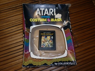 Missile Command Spiel-Modul für das Atari 2600 plus Costume Box von damals