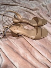 a new day Beige heels size 8 M30