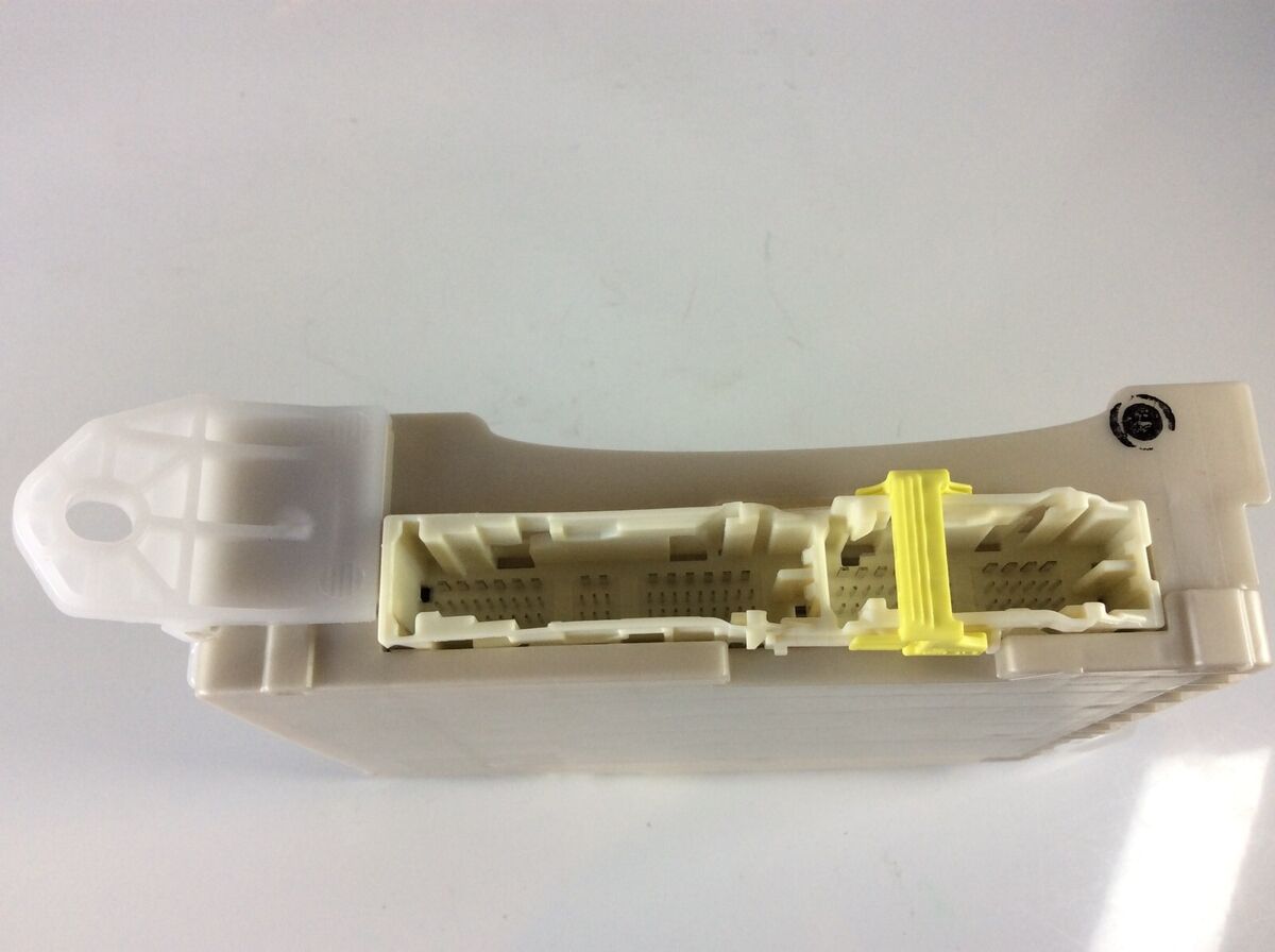 Toyota Genuine BLOCK ASSY DRIVER SIDE JUNCTION GX460 2009/11 Toyota Genuine BLOCK ASSY DRIVER SIDE JUNCTION GX460 2009/11