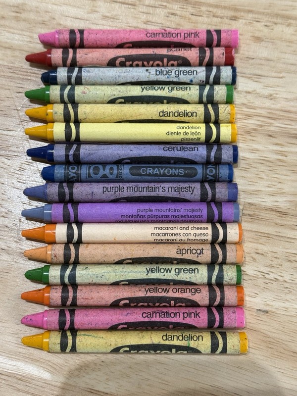 Crayons Discontinued Lot Of 16