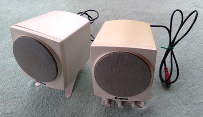 PAIR OF VINTAGE BOSTON ACOUSTICS DIGITAL MEDIA THEATER MAIN SPEAKERS W/CONTROLS