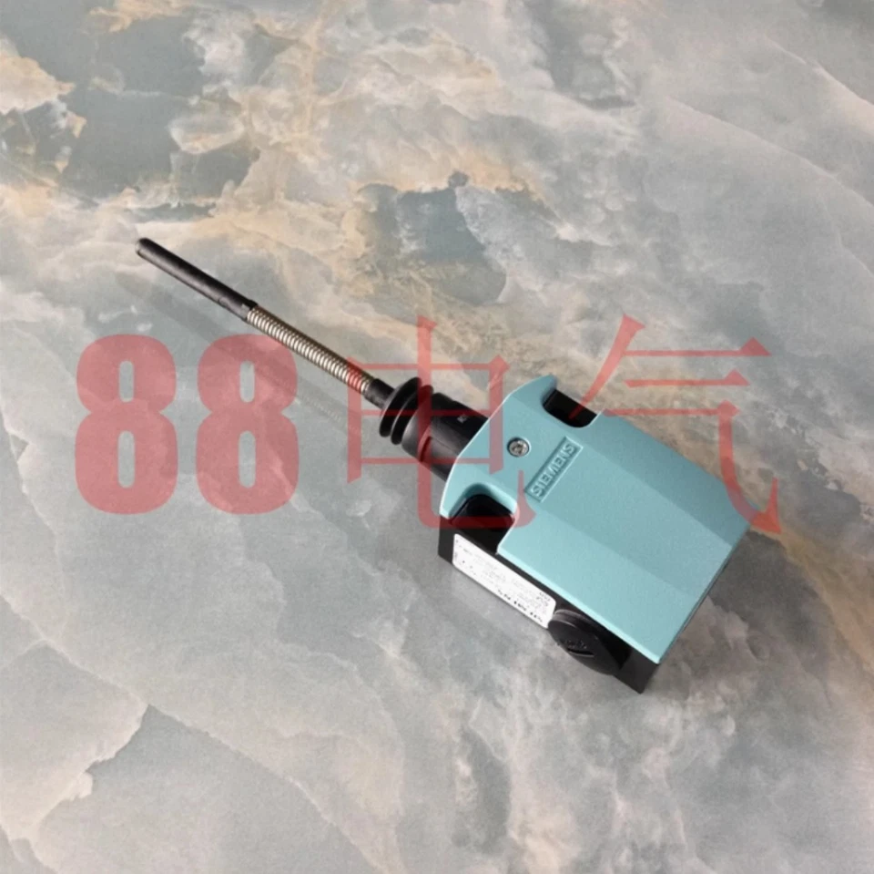 1 Stück Neu Siemens 3SE5122-0CR01 3SE51220CR01 Endschalter Marke Kostenloser Versand - Bild 2 von 3