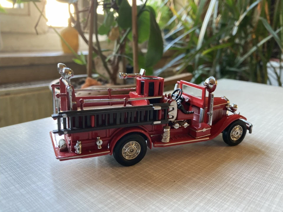 Ford AA Open Cab Fire Engine - Matchbox + OVP - Models of Yesteryear - YFE09 - Bild 4 von 4