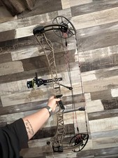 Mathews Lift 33 Right Handed Compound Used Bow In Sand Color With Spot Hog Scope