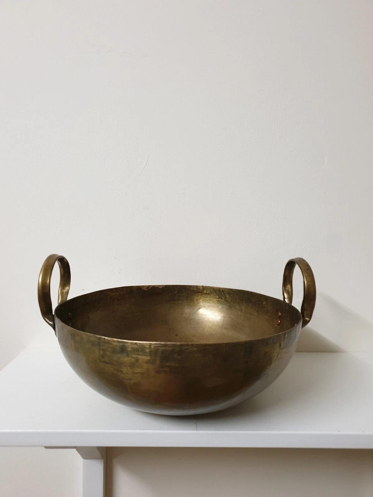 Thai Traditional Wok Brass Pan Home Cooking Food & Dessert Katathong D - 10 1/4"
Opens in a new wind