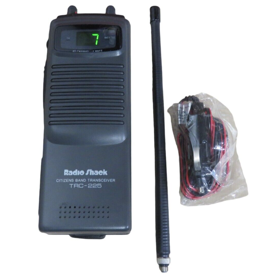 Radio Shack Model TRC-225 5-Watt 40-Channel Walkie Talkie Vintage Excellent