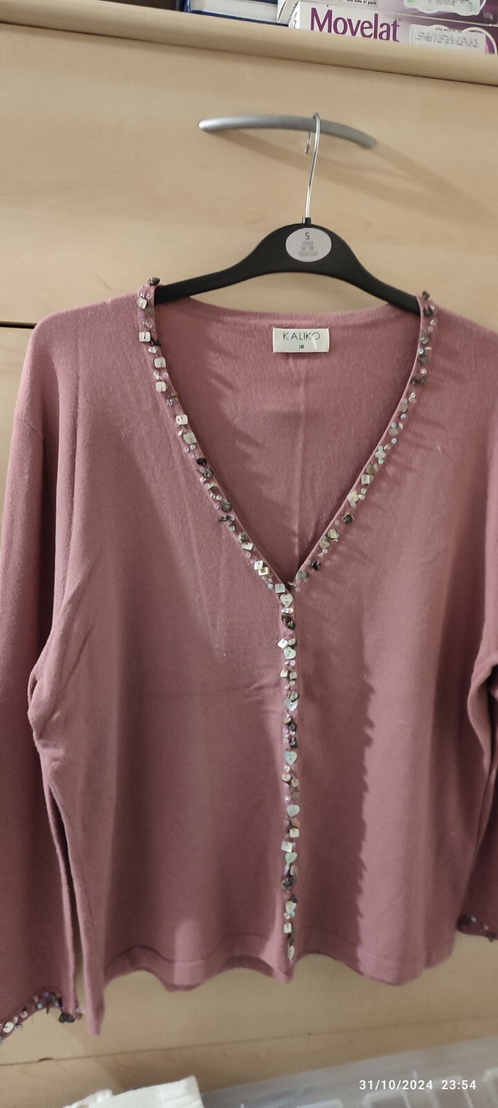 cardigan size 18-image