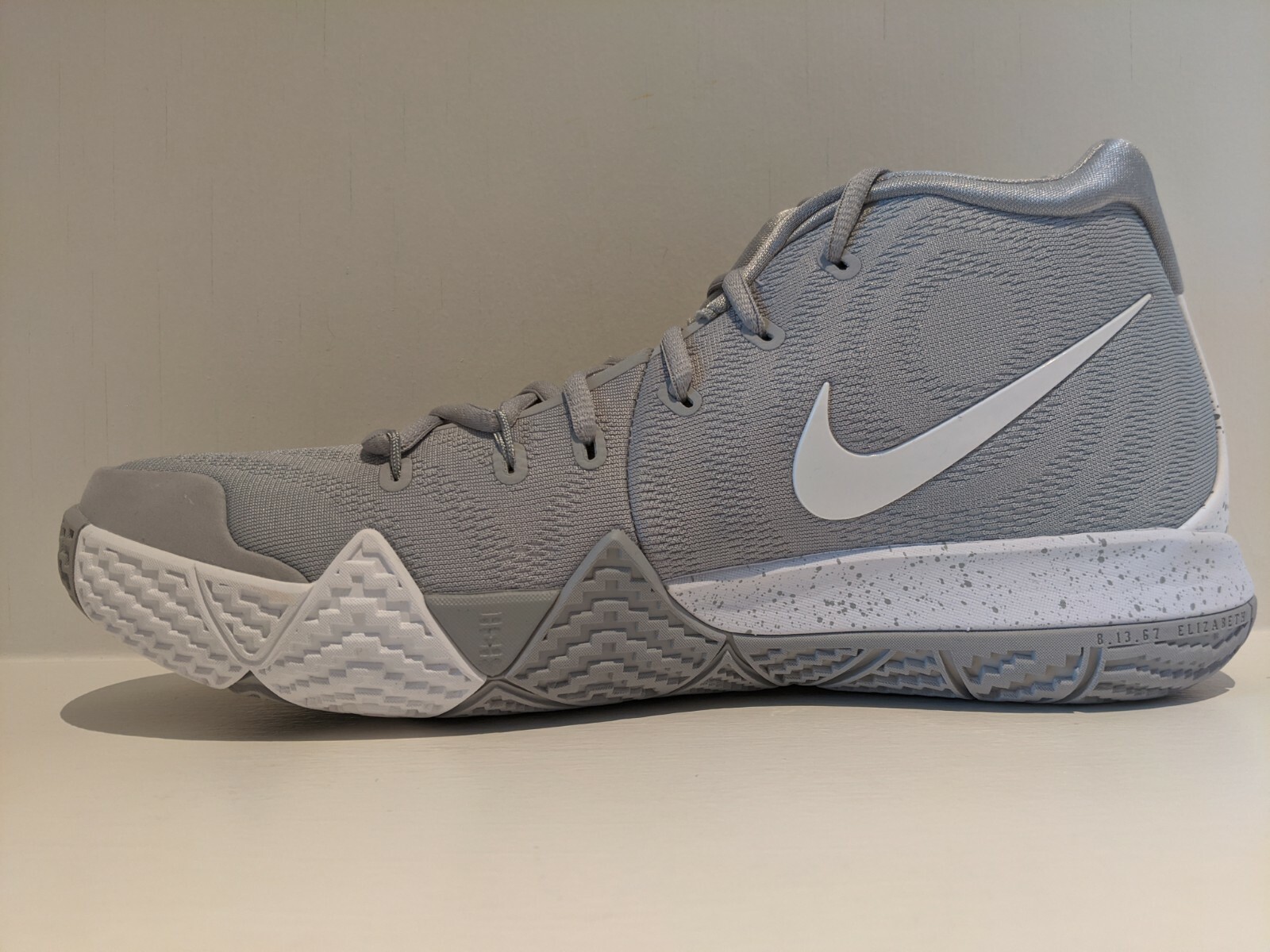 kyrie 4 wolf grey