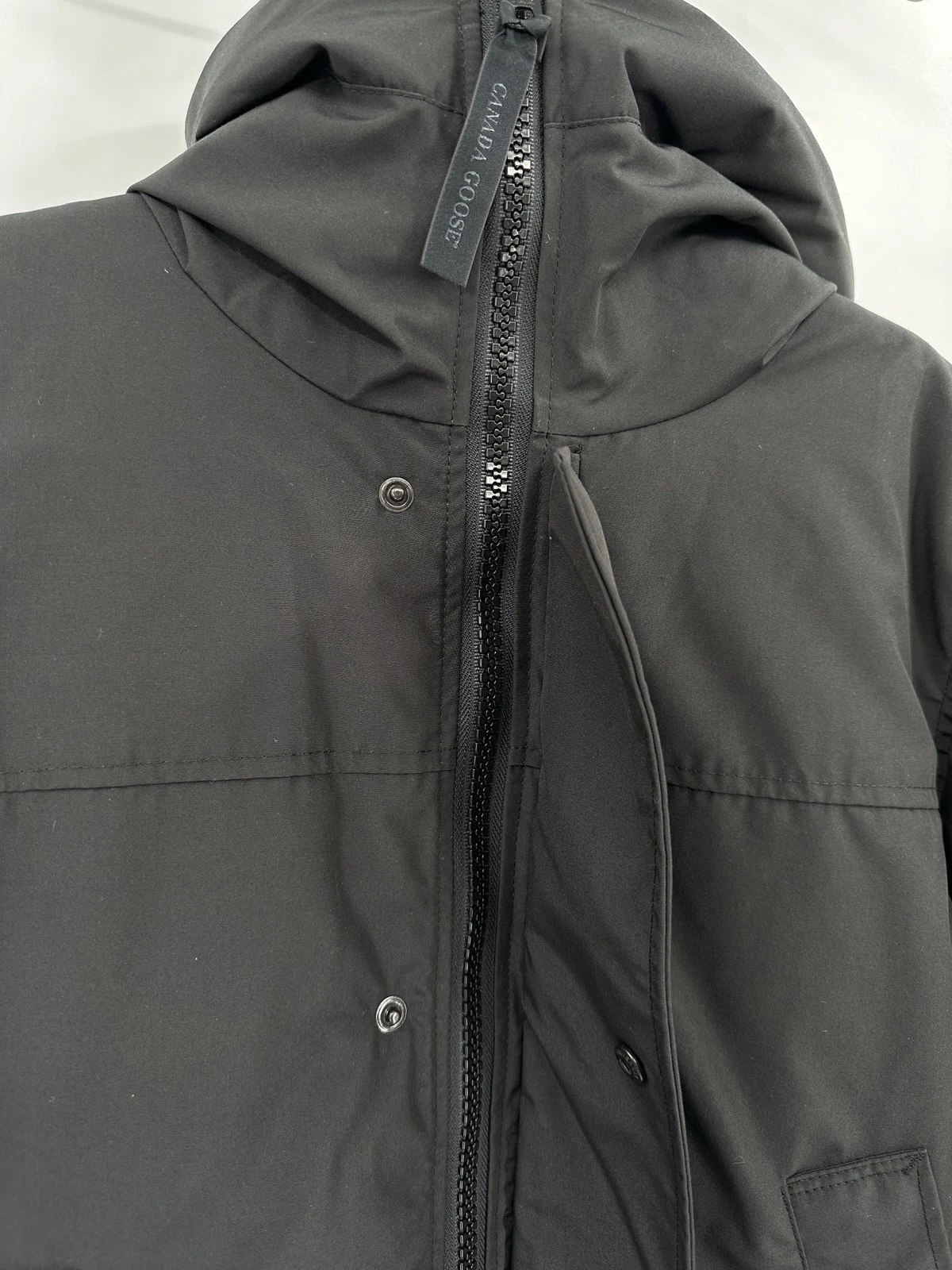 Parka Canada Goose Langford imbottito con cappuccio L nero con toppa logo monocromatico