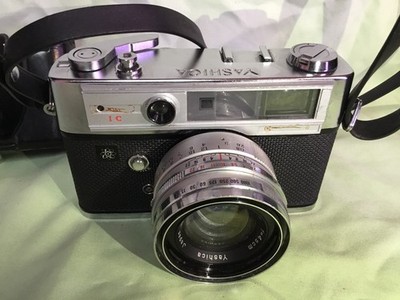 Yashica 1C Lynx 5000 35mm Rangefinder Camera with Yashinon 4.5cm f