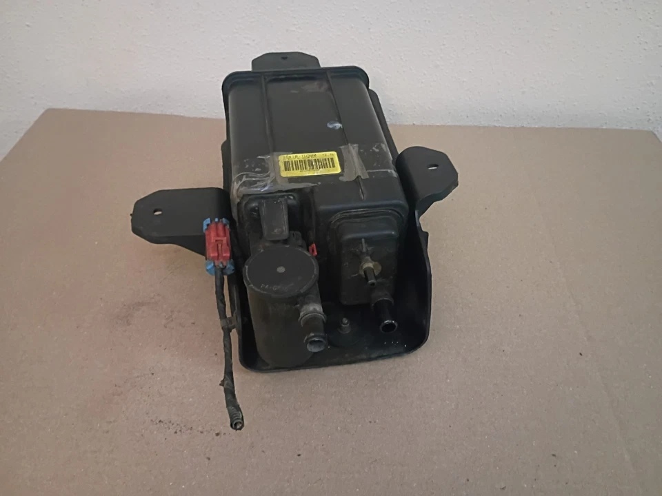 Hyundai Santa Fe 2010-2012 2011-2013 Kia Sorento bote de vapor de combustible 31410-1U300 Foto 4 de 4