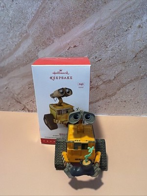2015 Hallmark Keepsake Ornament WALL-E 5th Disney Pixar Legends Series