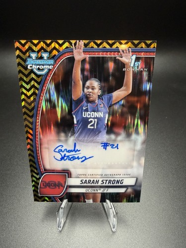 Sarah Strong [Black Gold Refractor Autograph] #62 2024 Bowman Chrome University card