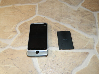 HTC Desire Z : Smartphone /Handy - Akzeptabel - ohne Ladekabel